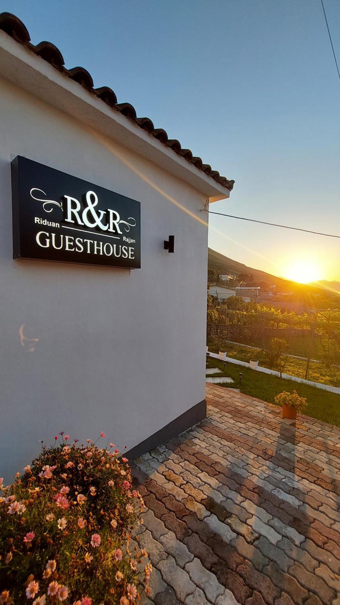 Готель R&R Gesthouse Shiroka Екстер'єр фото